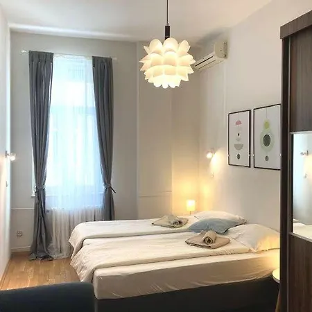 City Break Apartments Chic And Luxury Belgrad Exterior foto